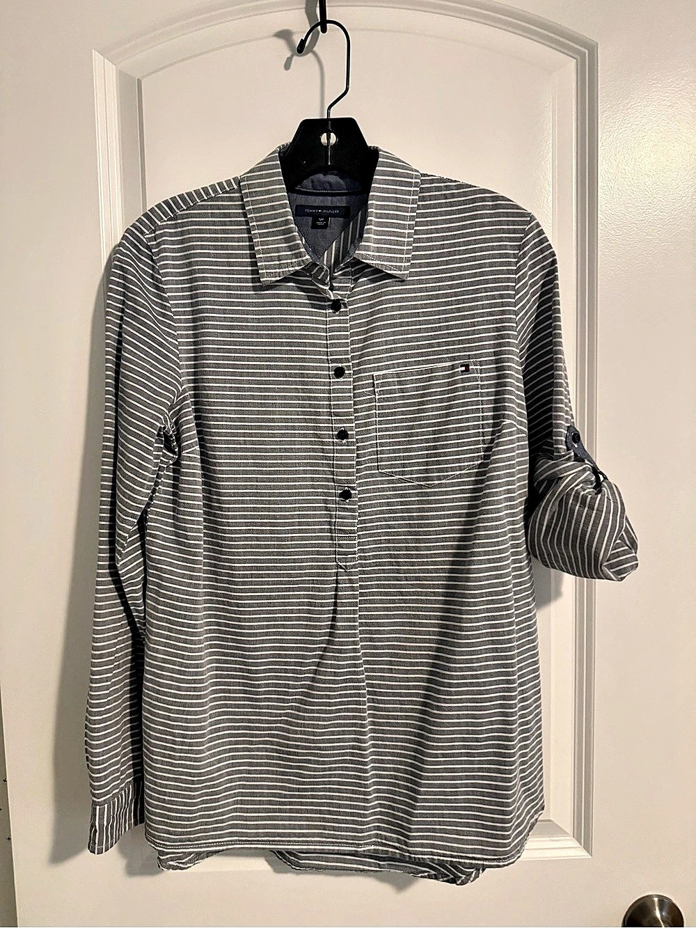 Tommy Hilfiger Men'Small Striped Cotton Shirt Size Small Like New